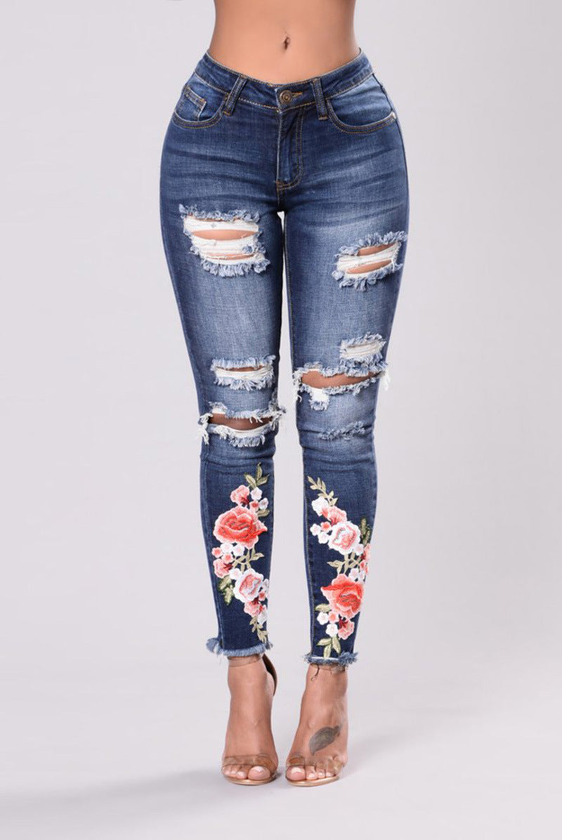 Summer Woman Ripped Jeans With Embroidery Hole