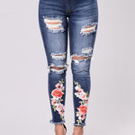 Summer Woman Ripped Jeans With Embroidery Hole